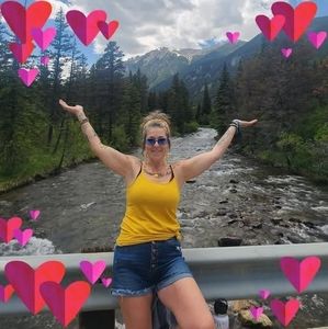 Meet your Posher, Jodilee